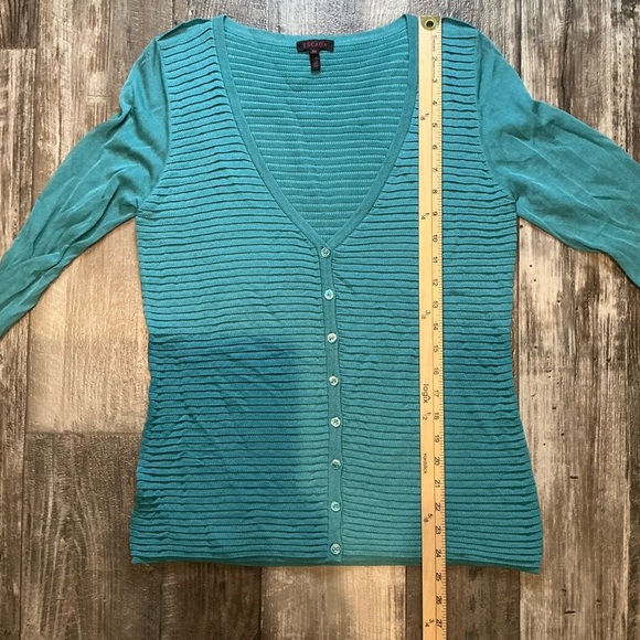 Escada Green Cardigan V-Neck Sweater Italian Size 36- In US Size Small/6 - Picture 8 of 11